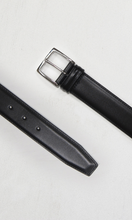 Load image into Gallery viewer, A0890 LEATHER BELT BLACK
