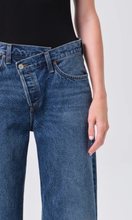 Load image into Gallery viewer, AGOLDE Arc Criss Cross Jean
