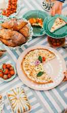 Load image into Gallery viewer, ALEX AND TRAHANAS Large Face Serving Plate