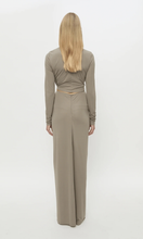 Load image into Gallery viewer, CHRISTOPHER ESBER Bezel Quartz Long Sleeve Top