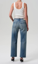 Load image into Gallery viewer, CITIZENS OF HUMANITY Lindz Low Rise Easy Straight