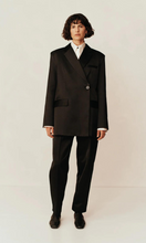 Load image into Gallery viewer, ESSE Luki Double Blazer