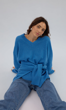 Load image into Gallery viewer, HUNTLY Mabel V Neck Jumper