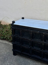 Load image into Gallery viewer, Indian Majuce with Marble Top