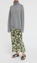 Load image into Gallery viewer, LEE MATHEWS Cashmere Turtleneck