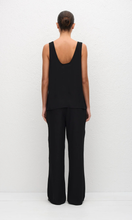 Load image into Gallery viewer, MATTEAU Fluid Scoop Tank