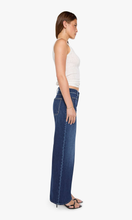 Load image into Gallery viewer, MOTHER DENIM The Patch Pocket Mid Rise Maven Sneak
