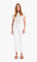 Load image into Gallery viewer, MOTHER DENIM | The Hustler Ankle Fray