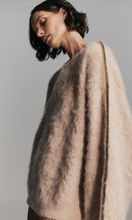 Load image into Gallery viewer, NAGNATA Brushed Alpaca Sweater