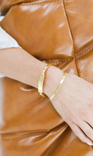 Load image into Gallery viewer, PORTER Dylan Tag Cuff