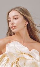 Load image into Gallery viewer, PORTER Turtle Hoops - Gold