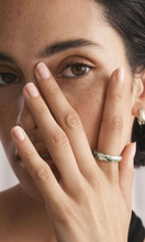 Load image into Gallery viewer, SAINT VALENTINE Forma Ring