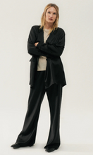 Load image into Gallery viewer, SILK LAUNDRY Relaxed Blazer