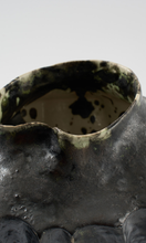 Load image into Gallery viewer, THE FOUNDRY Olivio Vase Noir SAINTE