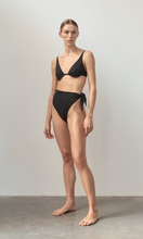 Load image into Gallery viewer, ZIAH Asymmetric Tie Bottom Black