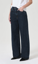 Load image into Gallery viewer, AGOLDE Low Curve Jean Pendulum Sainte
