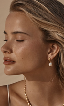 Load image into Gallery viewer, AMBER SCEATS Adelanto Earrings at SAINTE
