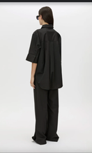 Load image into Gallery viewer, CAMILLA AND MARC Winslow Short Sleeve Shirt
