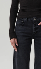 Load image into Gallery viewer, CITIZENS OF HUMANITY Lindz Easy Straight
