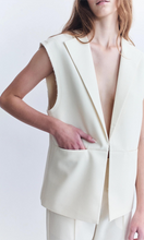 Load image into Gallery viewer, COURTNEY ZHENG Luca Raw Edge Waistcoat
