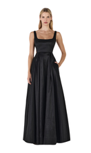Load image into Gallery viewer, HANSEN &amp; GRETEL Aubrey Gown
