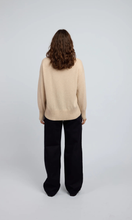 Load image into Gallery viewer, HUNTLY Flora Slouchy Crew
