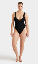 Load image into Gallery viewer, HUNZA G Celine Swim
