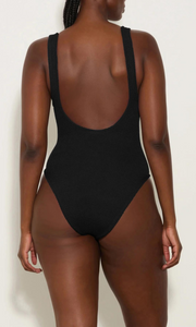 HUNZA G | Domino Swim