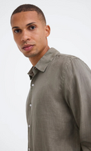 Load image into Gallery viewer, JAC + JACK Alex Linen Shirt
