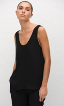 Load image into Gallery viewer, MATTEAU Fluid Scoop Tank
