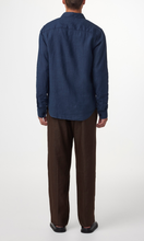 Load image into Gallery viewer, NN .07 Enzo Classic Collar Linen Shirt
