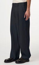 Load image into Gallery viewer, NN .07 Kay Relaxed Fit Linen Blend Trouser
