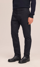 Load image into Gallery viewer, NN. 07 Theo Chino Trouser
