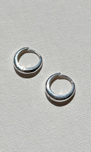 Load image into Gallery viewer, SAINT VALENTINE Positano Mini Hoops Silver
